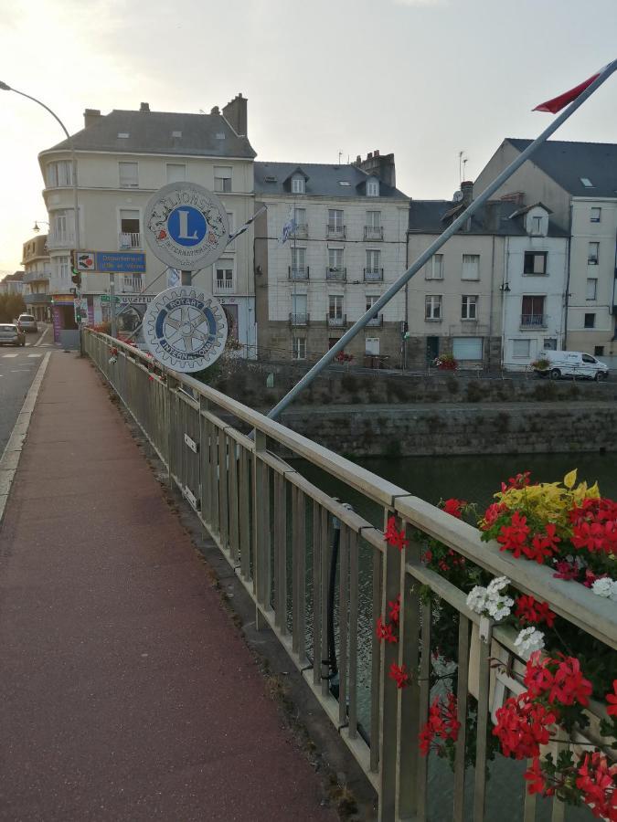 Spacieux T3 Lumineux Dans Quartier Historique Avec Wifi Redon Exteriör bild